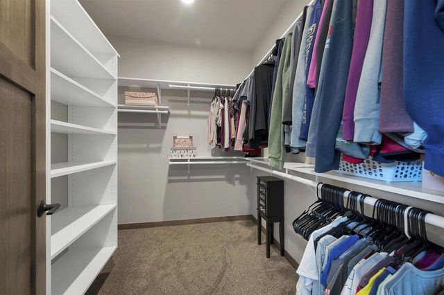 4073 BRUSSELS WAY, Green Bay, WI 54313