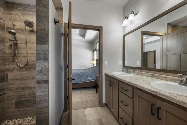 4073 BRUSSELS WAY, Green Bay, WI 54313