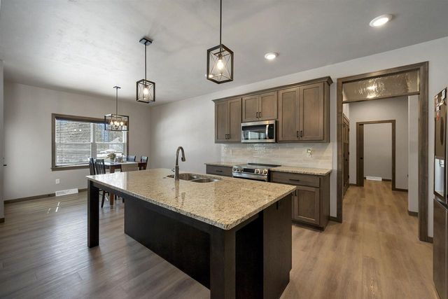 4073 BRUSSELS WAY, Green Bay, WI 54313