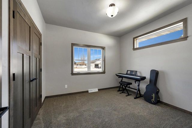 4073 BRUSSELS WAY, Green Bay, WI 54313