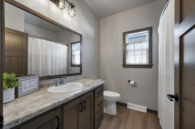 4073 BRUSSELS WAY, Green Bay, WI 54313