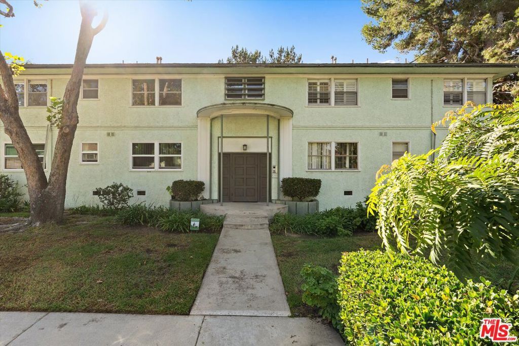5829 Bowcroft Street 4, Los Angeles, CA 90016 — photo 2