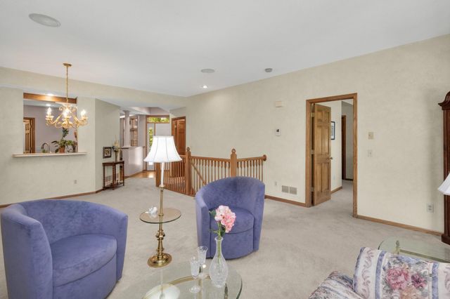 16270 Crystal Hills Drive, Lakeville, MN 55044