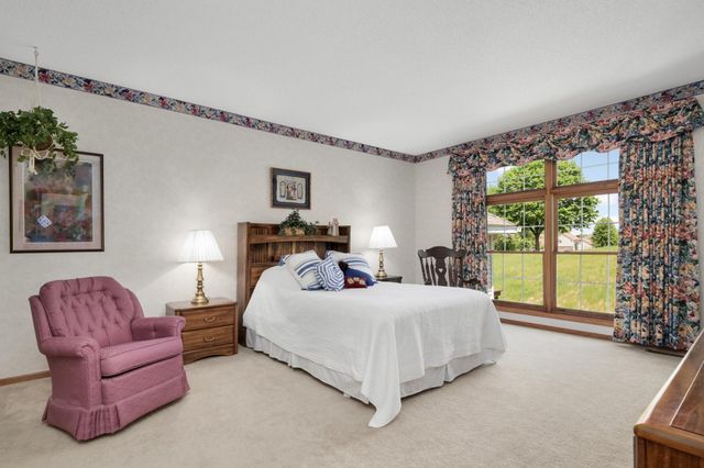 16270 Crystal Hills Drive, Lakeville, MN 55044