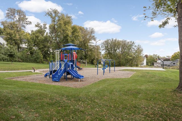 16270 Crystal Hills Drive, Lakeville, MN 55044
