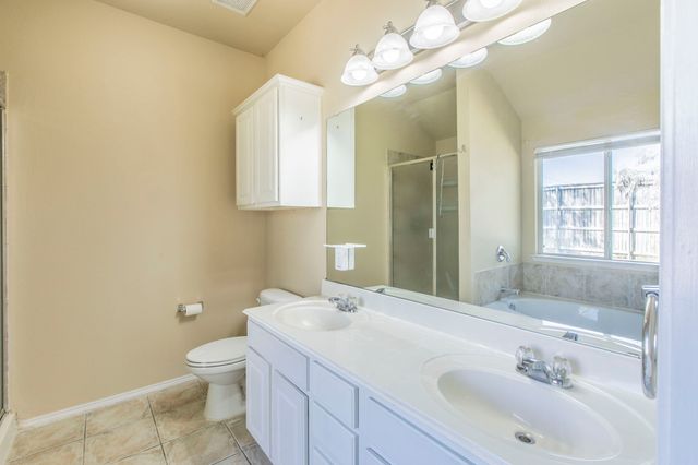 6717 Dream Dust Drive, North Richland Hills, TX 76180
