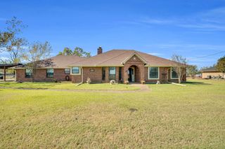 1320 Orchard Lane, Ennis, TX 75119
