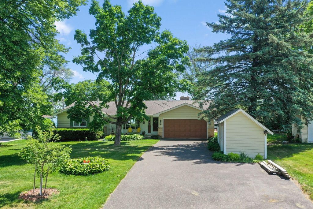 11835 302nd Street, Chisago City, MN 55013 — exterior