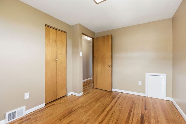 1540 Oneida Dr, Jefferson Hills, PA 15025
