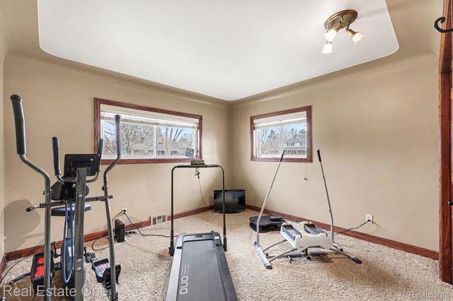 55689 Nocturne Court, Shelby Charter Township, MI 48316