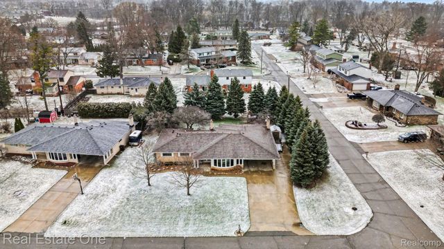 55689 Nocturne Court, Shelby Charter Township, MI 48316
