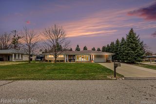 55689 Nocturne Court, Shelby Charter Township, MI 48316