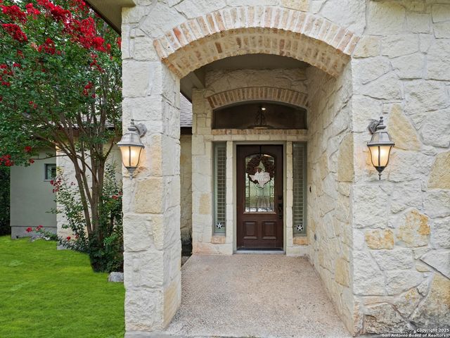 14041 Iron Horse, Helotes, TX 78023