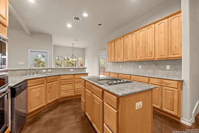 14041 Iron Horse, Helotes, TX 78023