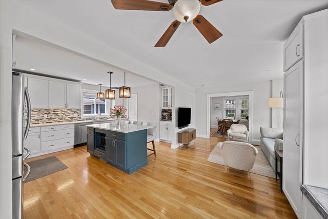 39 Holmes St, Braintree, MA 02184