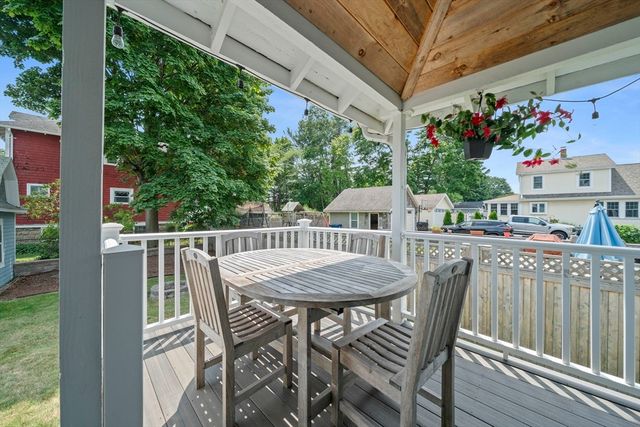 39 Holmes St, Braintree, MA 02184
