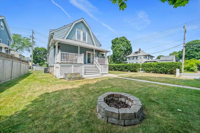 39 Holmes St, Braintree, MA 02184