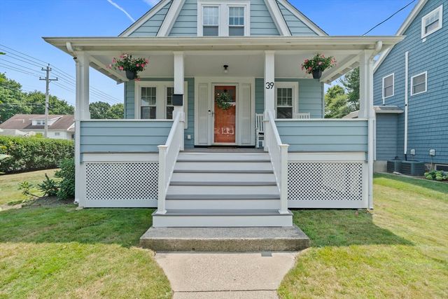 39 Holmes St, Braintree, MA 02184