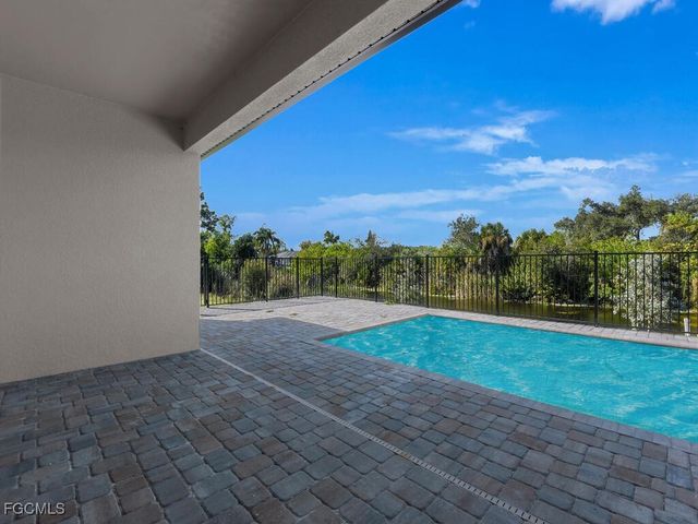 3025 NW 41st PL, Cape Coral, FL 33993