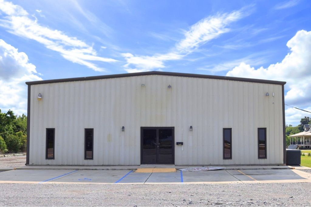 17911 Highway 3235, Galliano, LA 70345