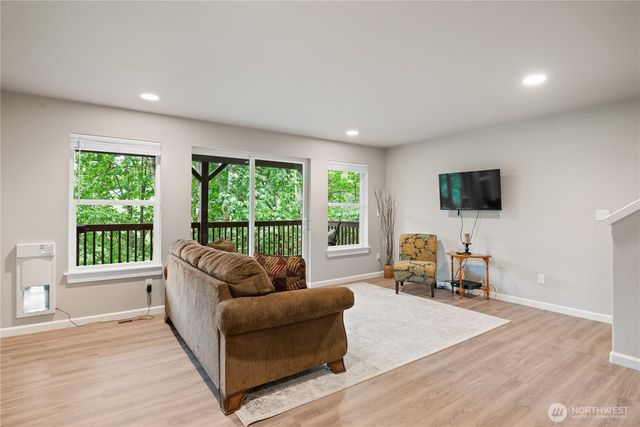 175 Shoreview Drive, Kelso, WA 98626