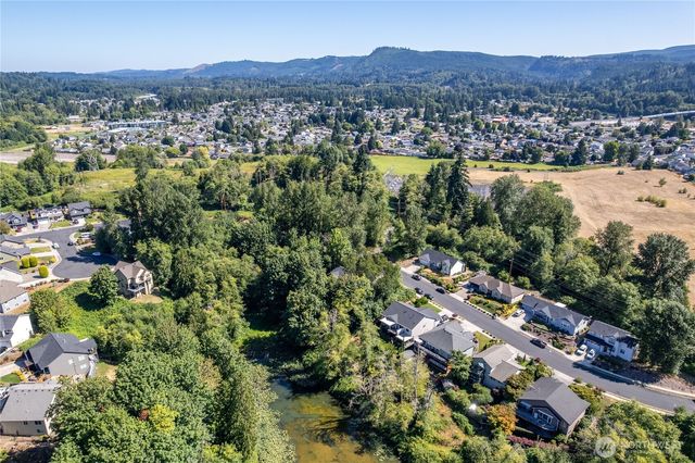 175 Shoreview Drive, Kelso, WA 98626