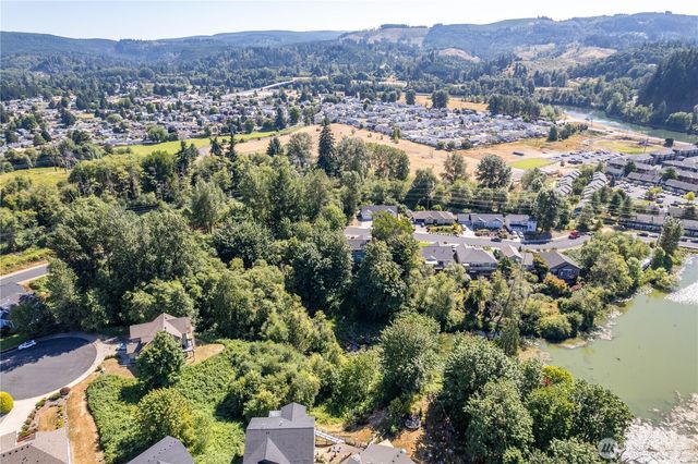 175 Shoreview Drive, Kelso, WA 98626