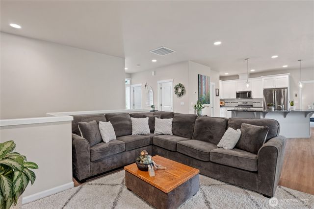 175 Shoreview Drive, Kelso, WA 98626