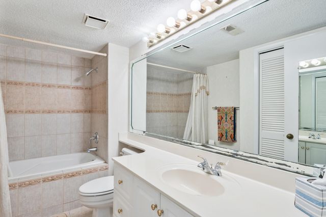 4390 Bimini Ct. Unit 207-C, Little River, SC 29566