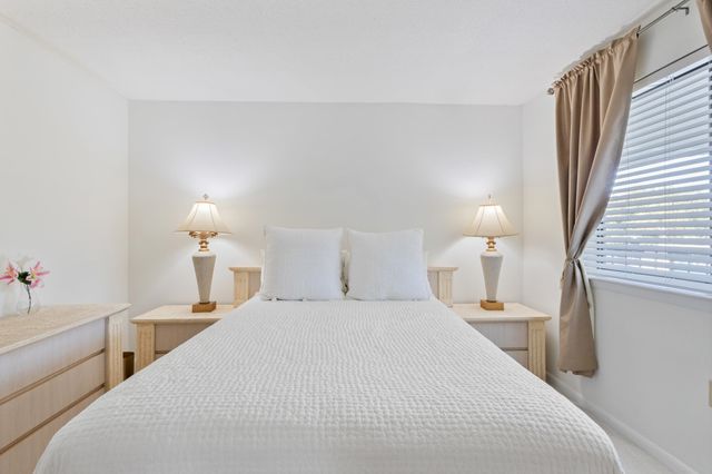 4390 Bimini Ct. Unit 207-C, Little River, SC 29566