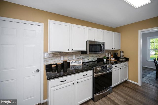 9804 ELM ST, Fredericksburg, VA 22407