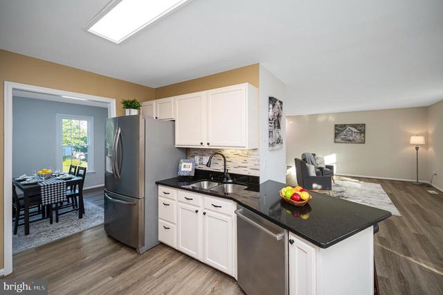 9804 ELM ST, Fredericksburg, VA 22407