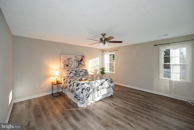 9804 ELM ST, Fredericksburg, VA 22407