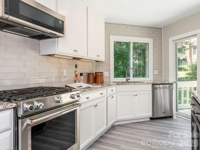 1941 Dugan Drive, Charlotte, NC 28270