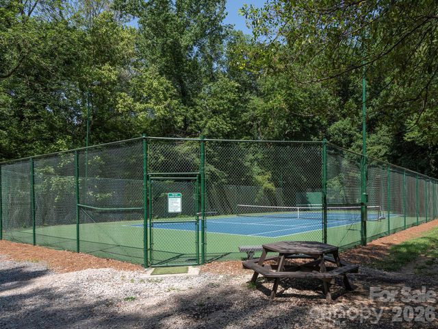 1941 Dugan Drive, Charlotte, NC 28270