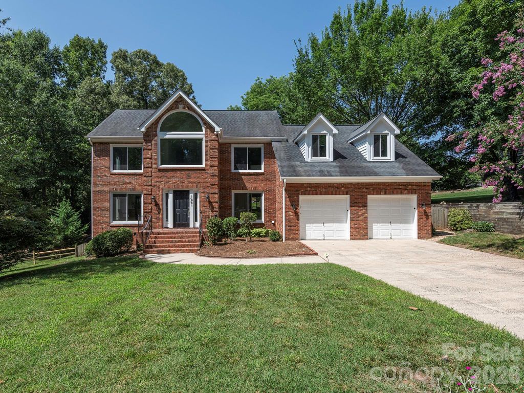 1941 Dugan Drive, Charlotte, NC 28270