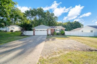 641 Robinson Road, Jackson, MI 49203