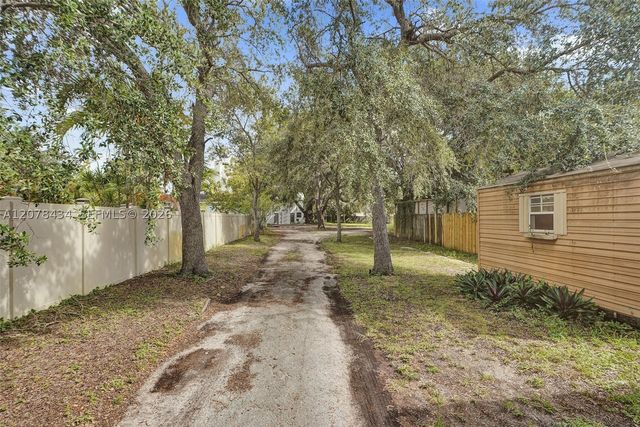 0 171 st, North Miami Beach, FL 33162