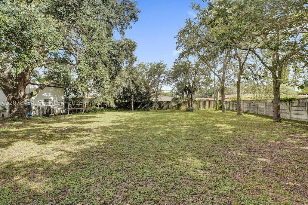 0 171 st, North Miami Beach, FL 33162