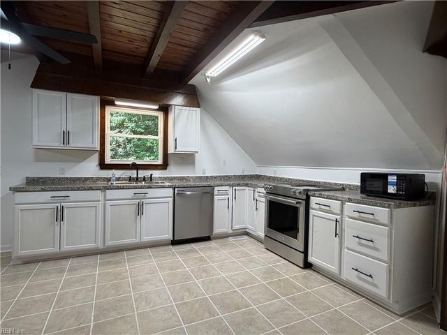6824 Mill Creek DR, Zuni, VA 23898