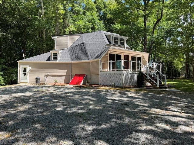 6824 Mill Creek DR, Zuni, VA 23898