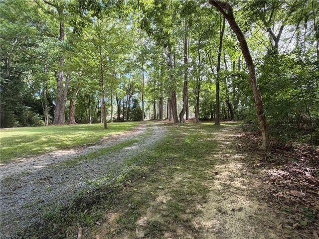 6824 Mill Creek DR, Zuni, VA 23898