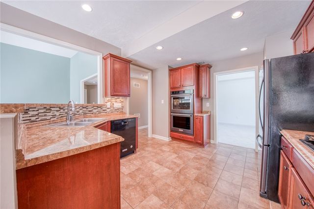 252 Estates Dr, Richland, PA 15044