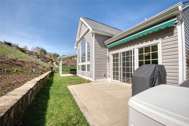 252 Estates Dr, Richland, PA 15044