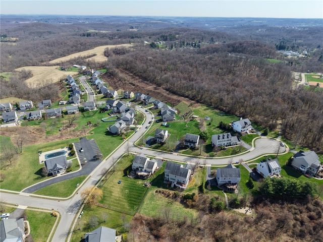 252 Estates Dr, Richland, PA 15044