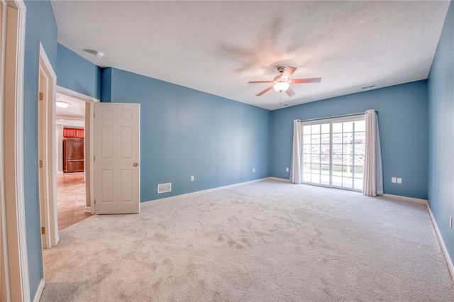 252 Estates Dr, Richland, PA 15044