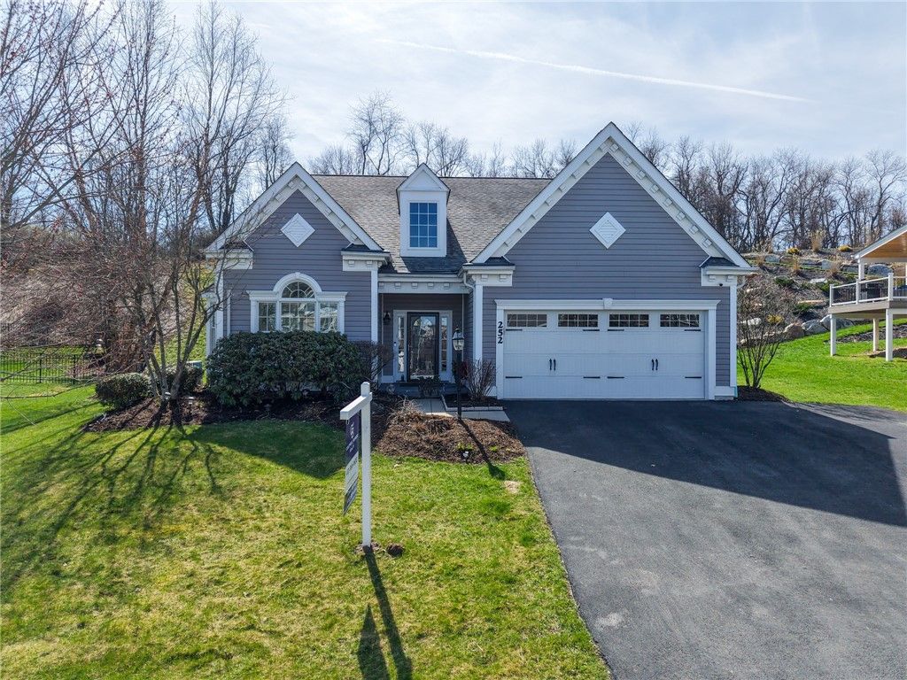 252 Estates Dr, Richland, PA 15044