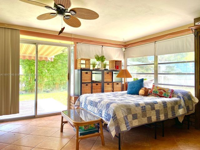 1242 Adams St, Hollywood, FL 33019