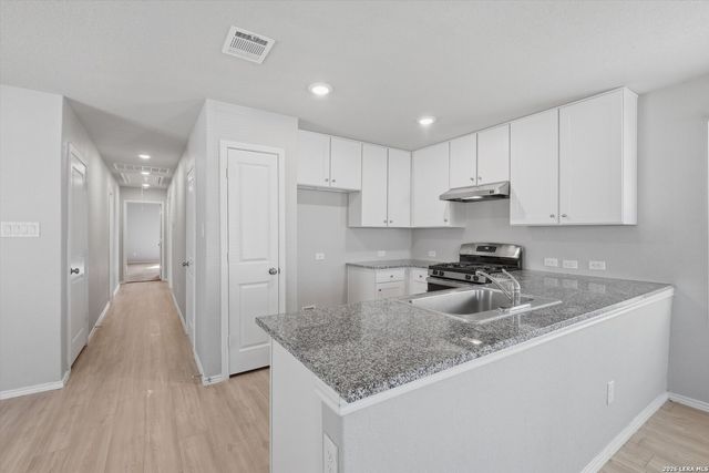 8110 Serro Medina, San Antonio, TX 78252