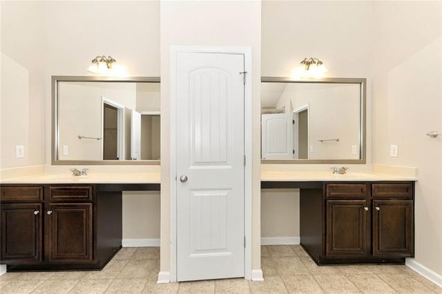 7505 Bowhead Court, Fairburn, GA 30213